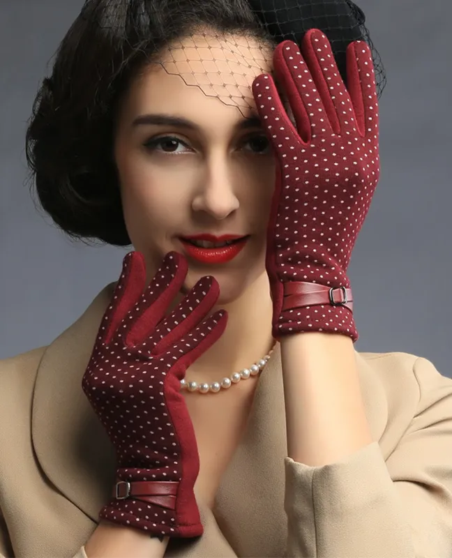 Plush Houndstooth Glove